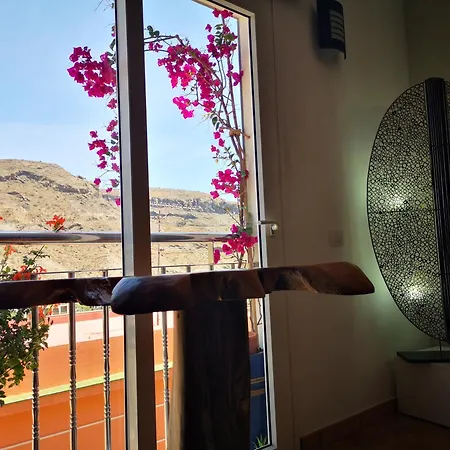 Daire Sonneland Puerto De Mogan